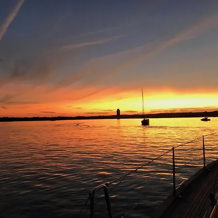Für Bis Zu Vier Personen Im Historischen Lollfuß Von Apartment *